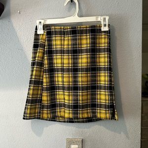 Short H&M yellow and black skirt; XS